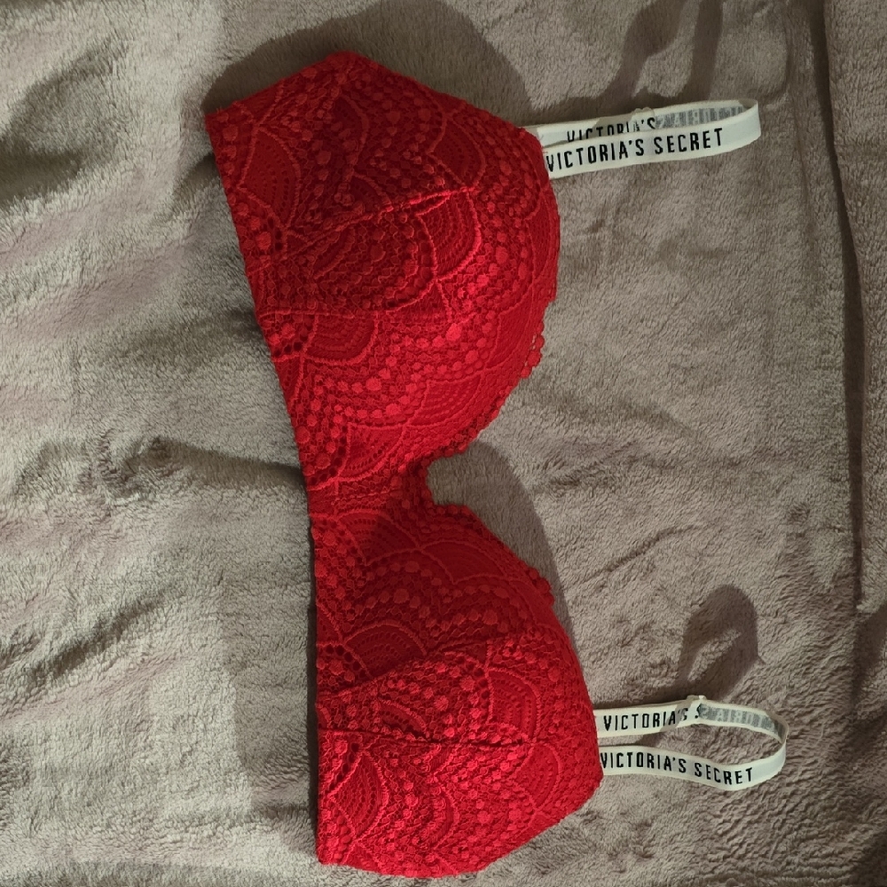 Victoria's Secret Scarlet Lace Bra